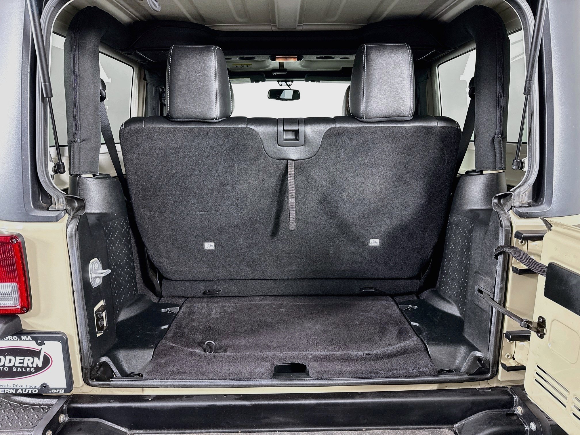 Used 2018 Jeep Wrangler Sport AWD/4WD image 35