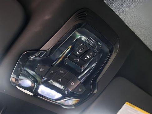 Used 2023 Alfa Romeo Stelvio Ti image 24