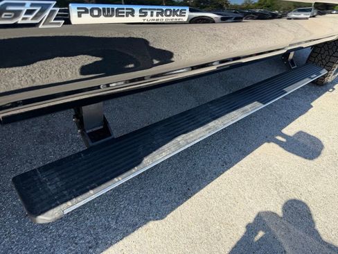 Used 2021 Ford F250 Lariat image 11