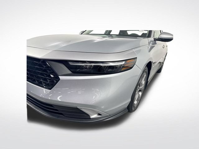 Certified 2024 Honda Accord EX image 30