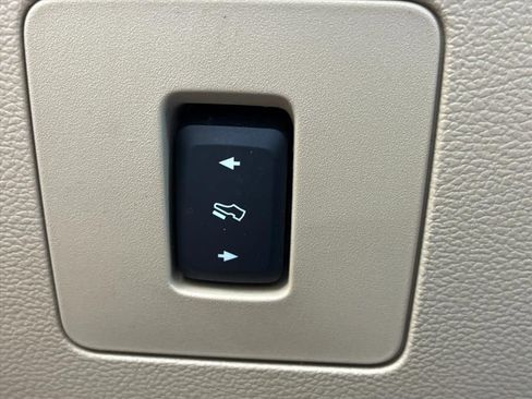 Used 2017 Ford F150 Lariat w/ Equipment Group 502A Luxury image 13