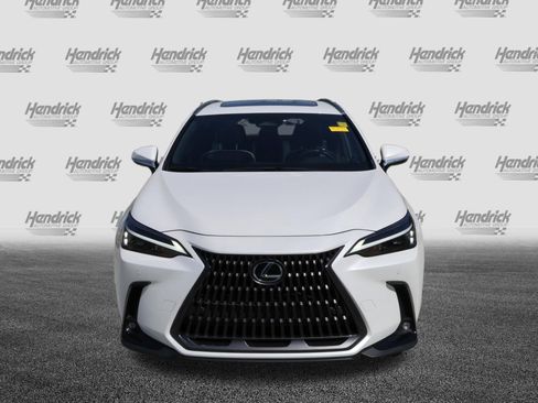 Used 2024 Lexus NX 250 FWD w/ Towing Package (2000 Lbs) image 3