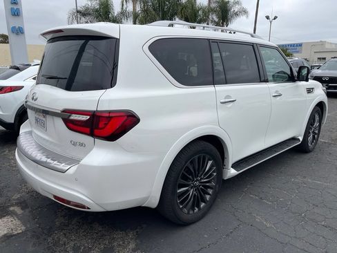 Certified 2024 INFINITI QX80 Premium Select w/ Cargo Package RWD image 5
