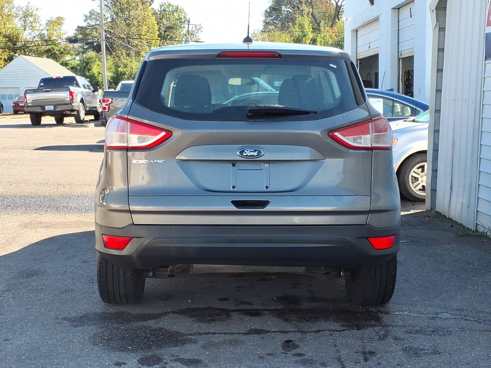 Used 2013 Ford Escape S FWD image 4