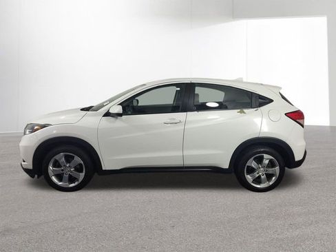 Used 2017 Honda HR-V LX image 28