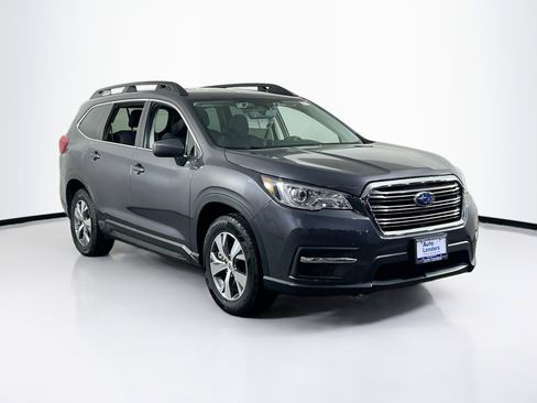 Used 2022 Subaru Ascent Premium w/ Convenience Package AWD/4WD image 3