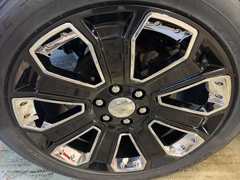 Used 2013 Cadillac Escalade ESV Luxury image 34