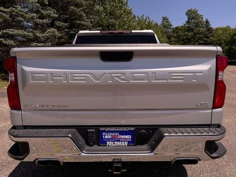 Used 2022 Chevrolet Silverado 1500 LTZ w/ LTZ Premium Package AWD/4WD image 32