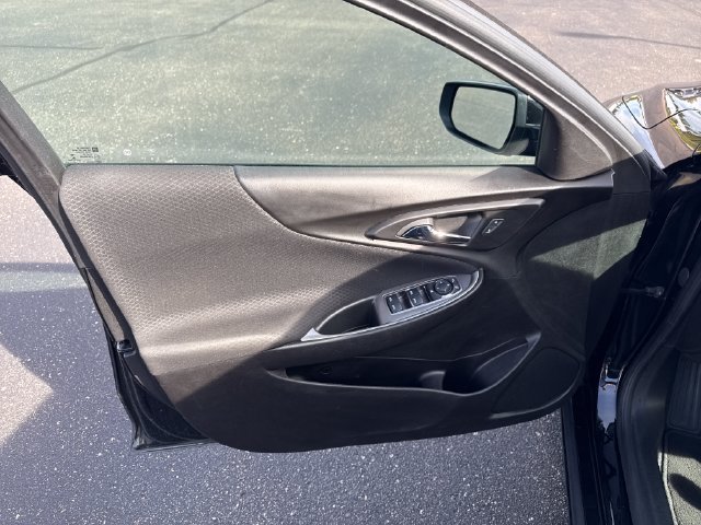 Used 2025 Chevrolet Malibu LT FWD image 12