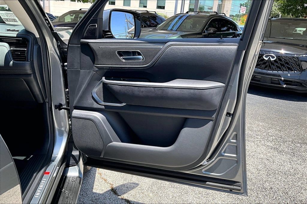 New 2027 INFINITI QX80 Luxe w/ Cargo Package RWD image 19