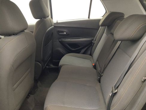 Used 2020 Chevrolet Trax LS w/ LPO, Cargo Package FWD image 18