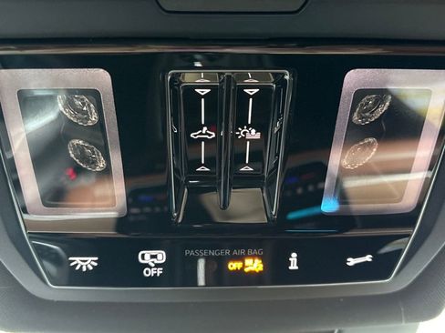 New 2026 Volkswagen Tiguan SEL R-Line image 18