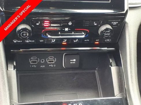 Used 2023 Jeep Grand Cherokee Altitude image 18