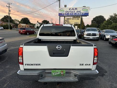 Used 2009 Nissan Frontier SE w/ SE Value Truck Pkg image 4