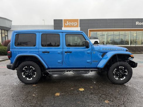 Used 2024 Jeep Wrangler Unlimited Rubicon 4xe image 9