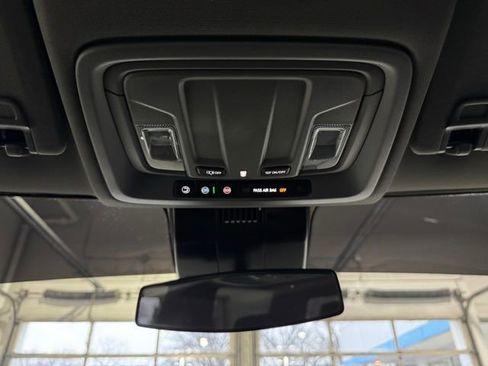Used 2025 GMC Sierra 3500 SLE w/ SLE Value Package image 21