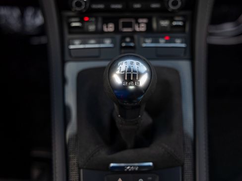 Certified 2024 Porsche 718 Cayman GT4 image 38