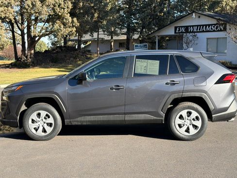 Used 2024 Toyota RAV4 LE image 7