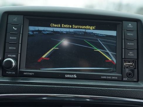 Used 2017 Dodge Grand Caravan GT image 27