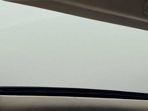 Used 2025 Hyundai Elantra Sport image 16