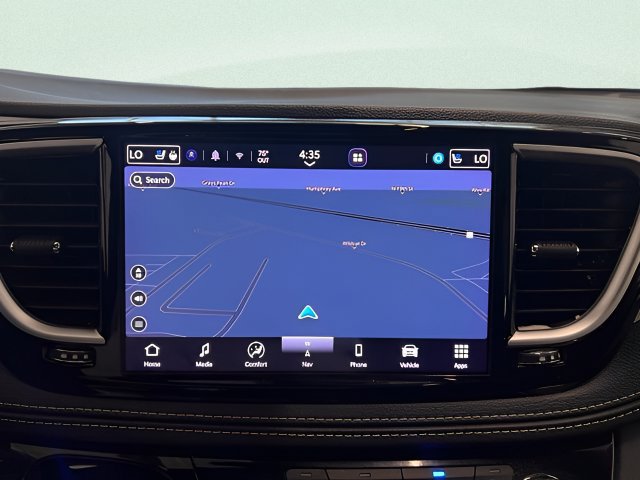 Used 2025 Chrysler Pacifica Limited FWD image 33