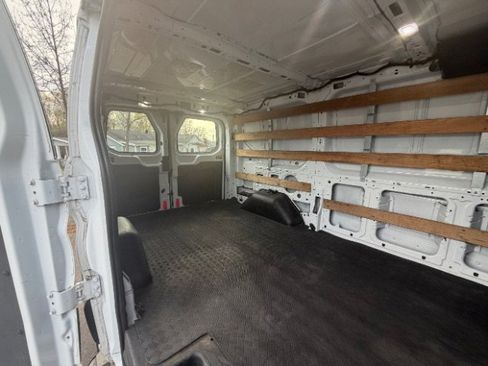 Used 2018 Ford Transit 250 130 Low Roof w/ Exterior Upgrade Package image 7