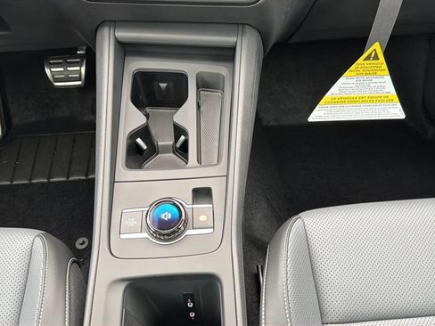 New 2026 Volkswagen Tiguan SE R-Line FWD image 19