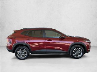 Used 2025 Chevrolet Trax LT FWD video 4