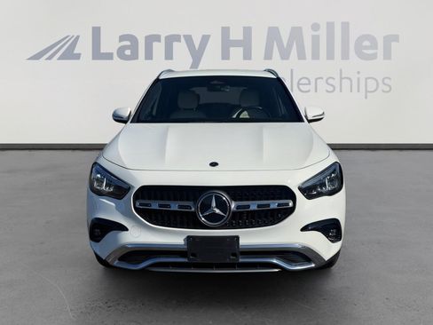 Used 2025 Mercedes-Benz GLA 250 4MATIC image 4