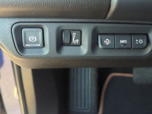 Used 2023 GMC Acadia AT4 w/ Technology Package image 13