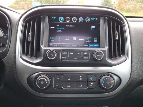 Used 2018 Chevrolet Colorado LT image 16