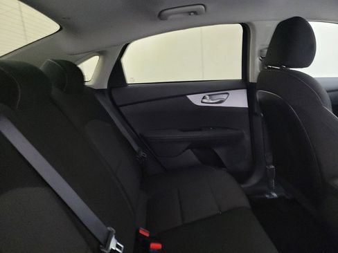 Used 2022 Kia Forte LXS image 19