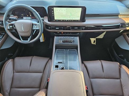 New 2026 Lincoln Aviator Reserve w/ Luxury Package image 24