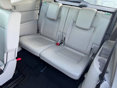 Used 2021 Volkswagen Atlas SEL w/ MDO Package (Bench Seat) image 24