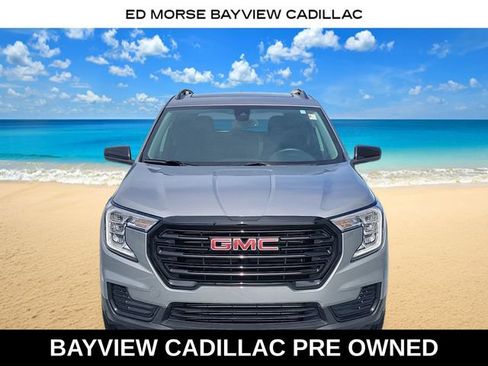 Used 2023 GMC Terrain SLE w/ Driver Convenience Package FWD image 8