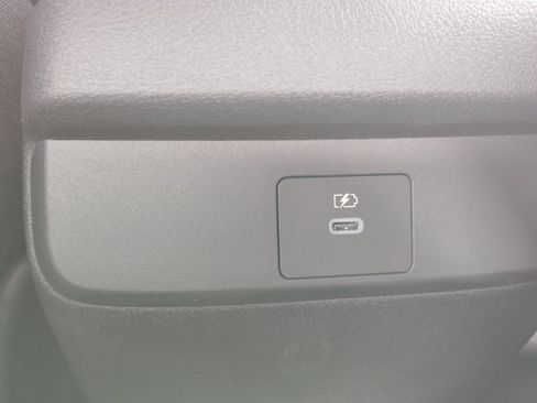 New 2026 Nissan Sentra SR w/ Floor Mat Package FWD image 11