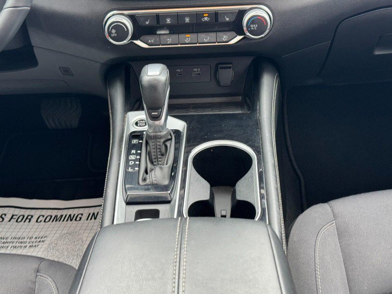 Used 2024 Nissan Altima 2.5 SV w/ SV Premium Package FWD image 14