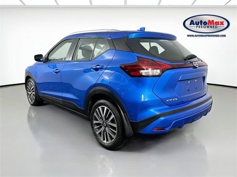 Used 2021 Nissan Kicks SV image 7
