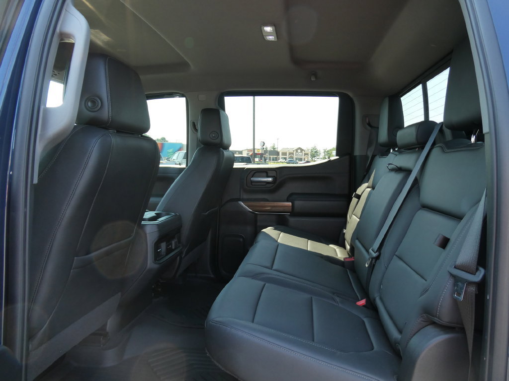 Used 2020 Chevrolet Silverado 1500 LT Trail Boss AWD/4WD image 17