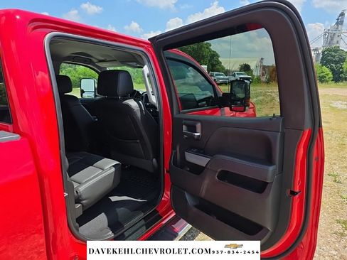 Used 2018 Chevrolet Silverado 1500 LT w/ All Star Edition AWD/4WD image 23