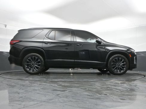 Used 2023 Chevrolet Traverse RS image 50