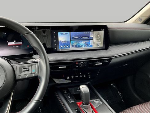 Certified 2025 Nissan Kicks SR AWD/4WD image 12