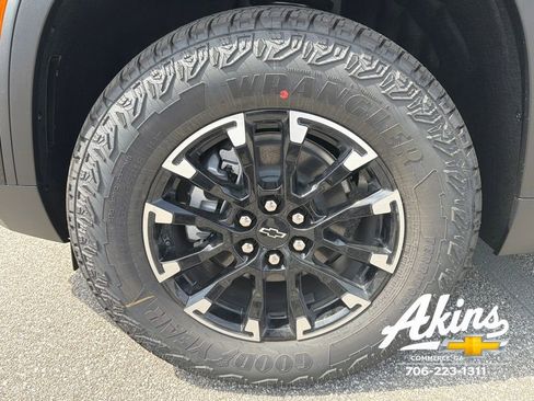 New 2026 Chevrolet Traverse Z71 w/ Enhanced Driving Package AWD/4WD image 10