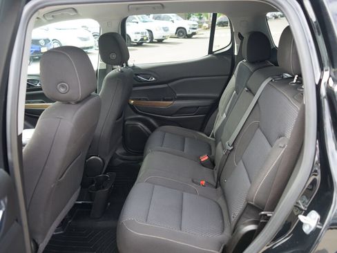 Used 2021 GMC Acadia SLE FWD image 15