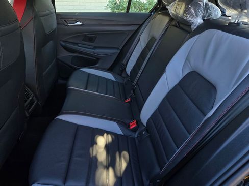 New 2026 Volkswagen GTI SE image 4