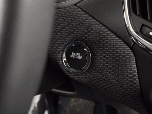 Used 2018 Chevrolet Cruze LT image 28