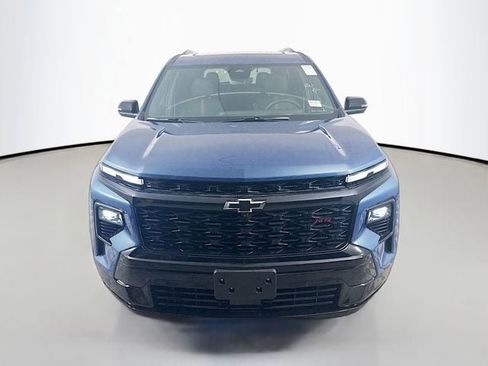 Used 2024 Chevrolet Traverse RS image 2