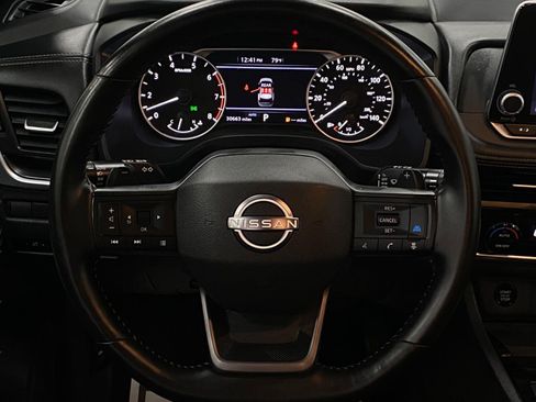 Certified 2025 Nissan Rogue SV AWD/4WD image 15
