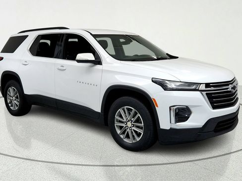 Certified 2023 Chevrolet Traverse LT FWD image 7