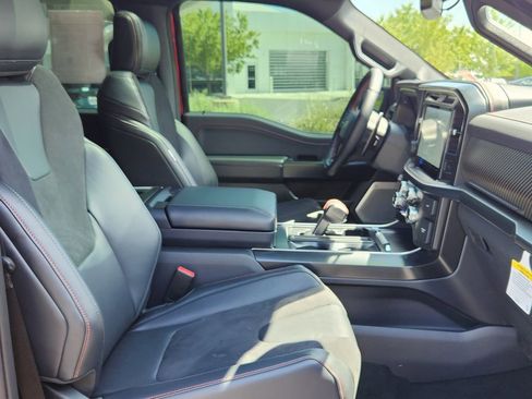 Used 2025 Ford F150 Raptor AWD/4WD image 16